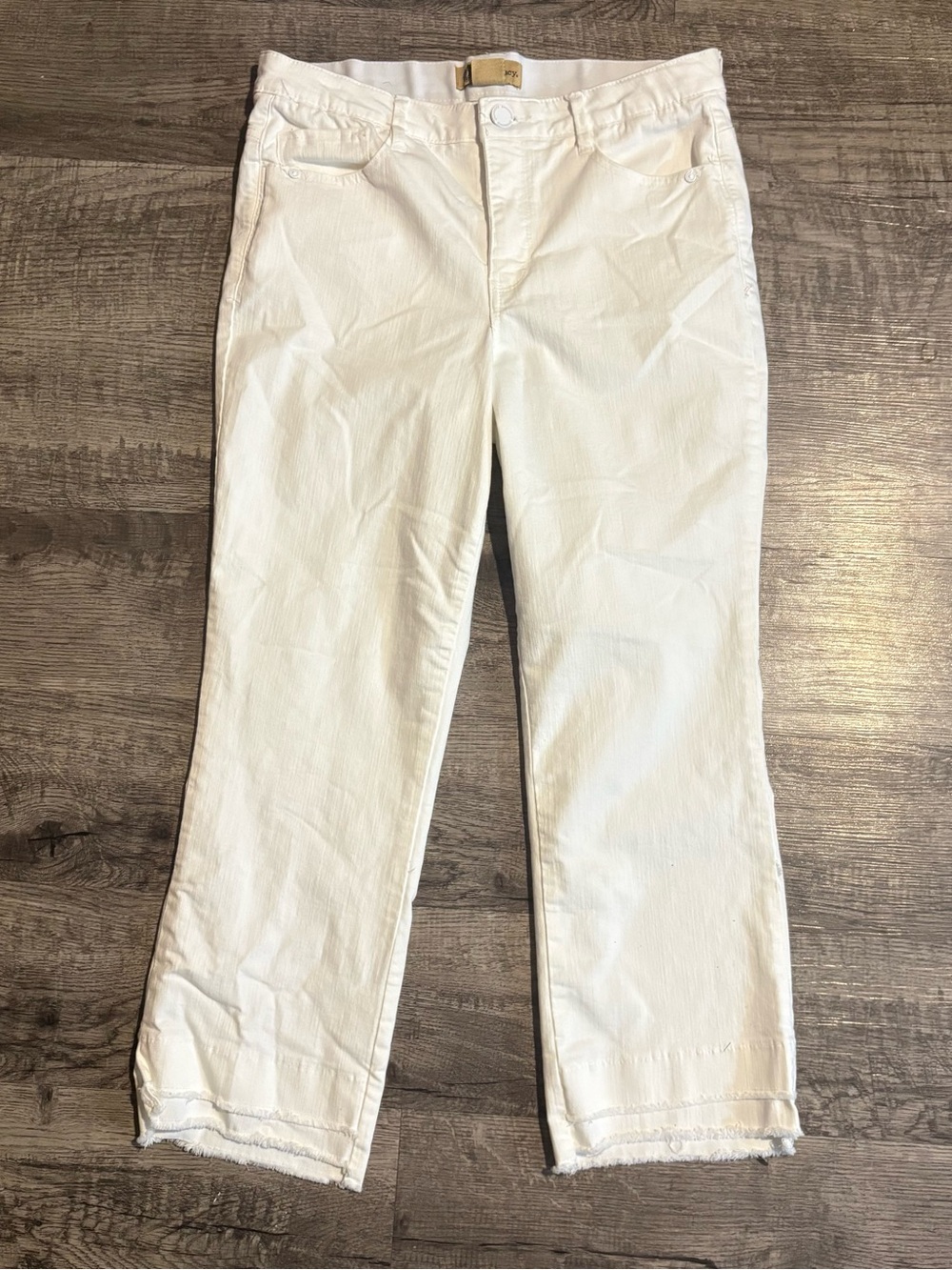 Democracy Jeans Women’s 12 White AB Technology Denim